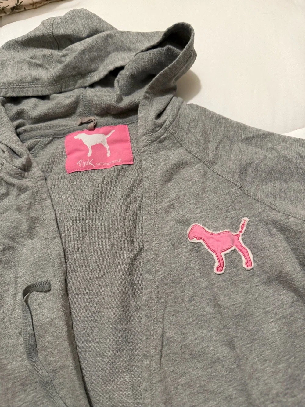 Victoria’s Secret Pink Gray Hooded robe with Pink Dog Patch